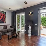 Loft San Pietro Feriehus *